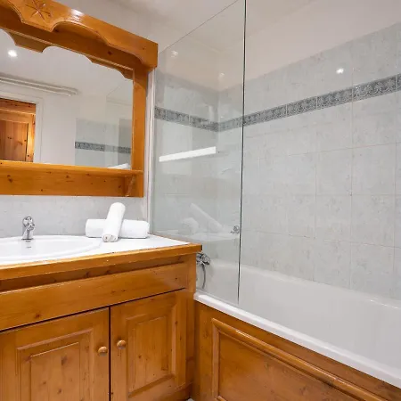 Apartment Le Curling B - Val Claret-21 By Interhome * Tignes